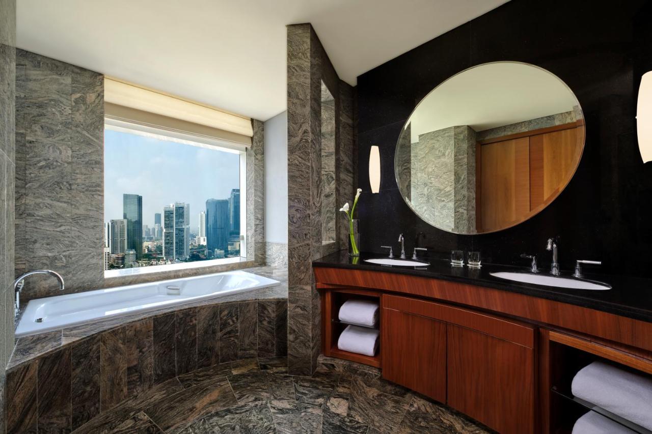 The Ritz-Carlton Jakarta, Pacific Place Extérieur photo