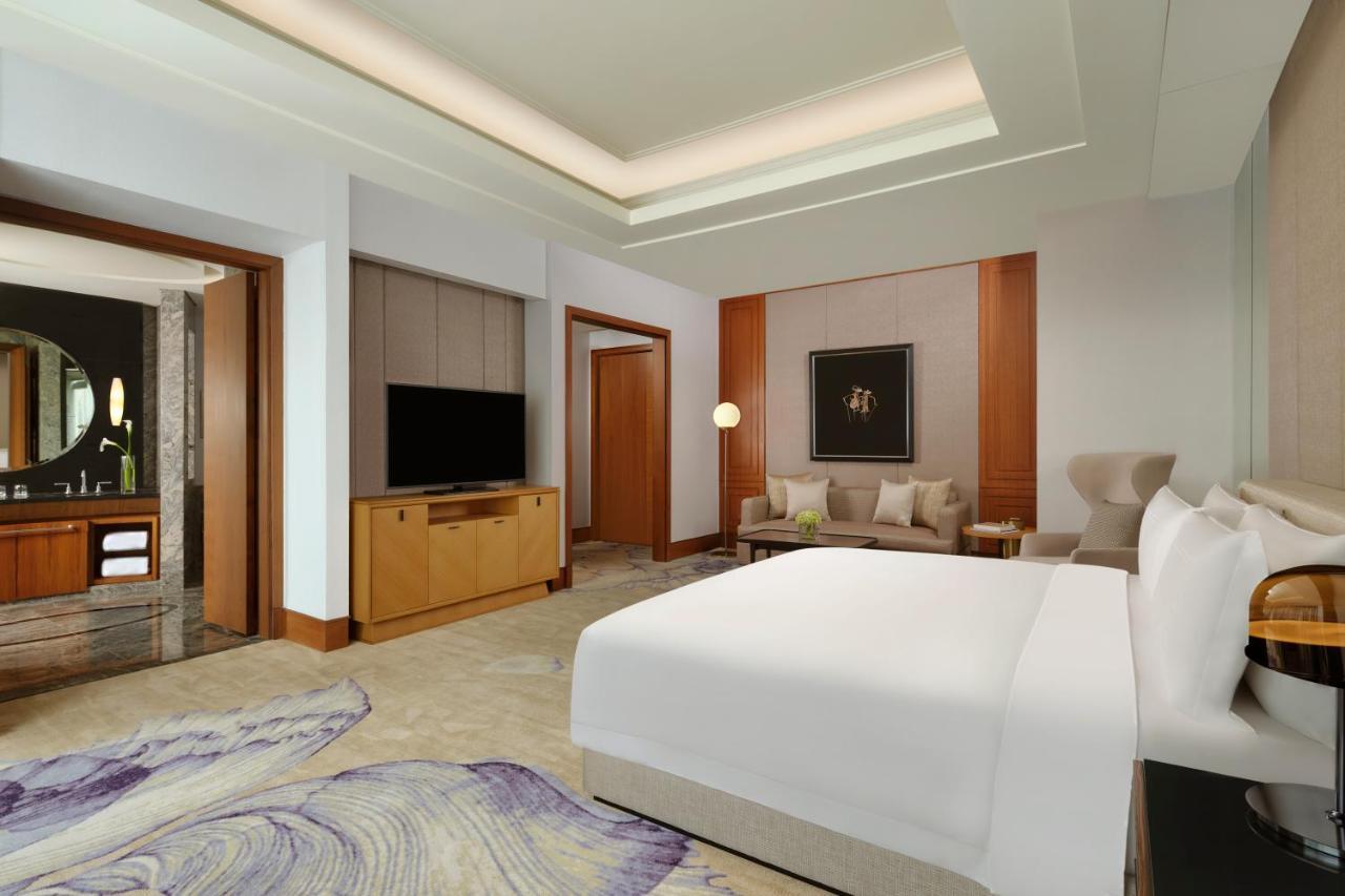 The Ritz-Carlton Jakarta, Pacific Place Extérieur photo