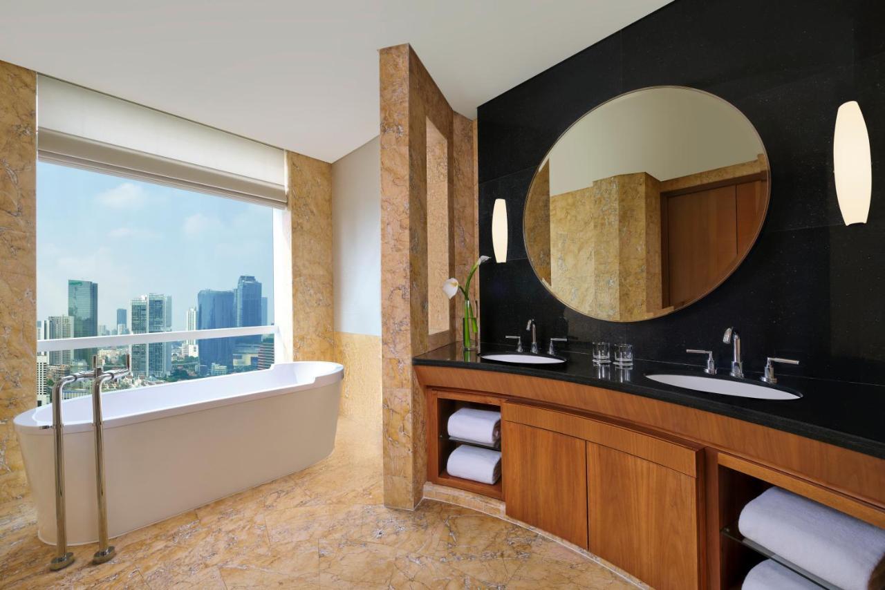 The Ritz-Carlton Jakarta, Pacific Place Extérieur photo
