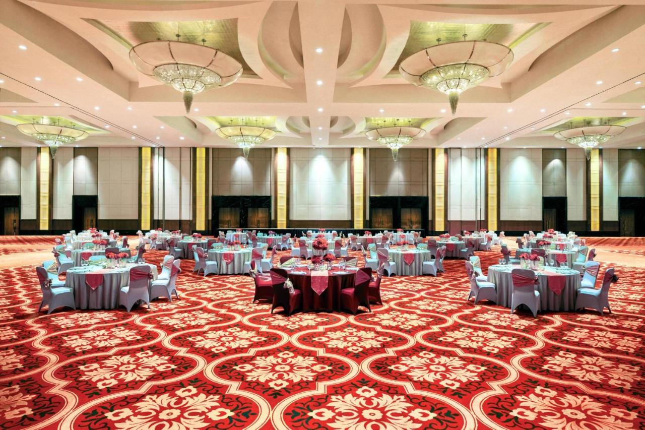 The Ritz-Carlton Jakarta, Pacific Place Extérieur photo