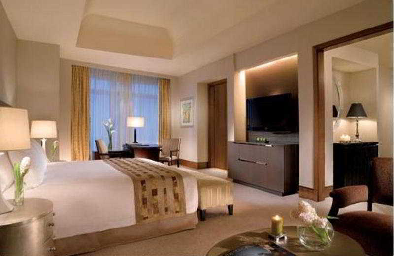 The Ritz-Carlton Jakarta, Pacific Place Extérieur photo
