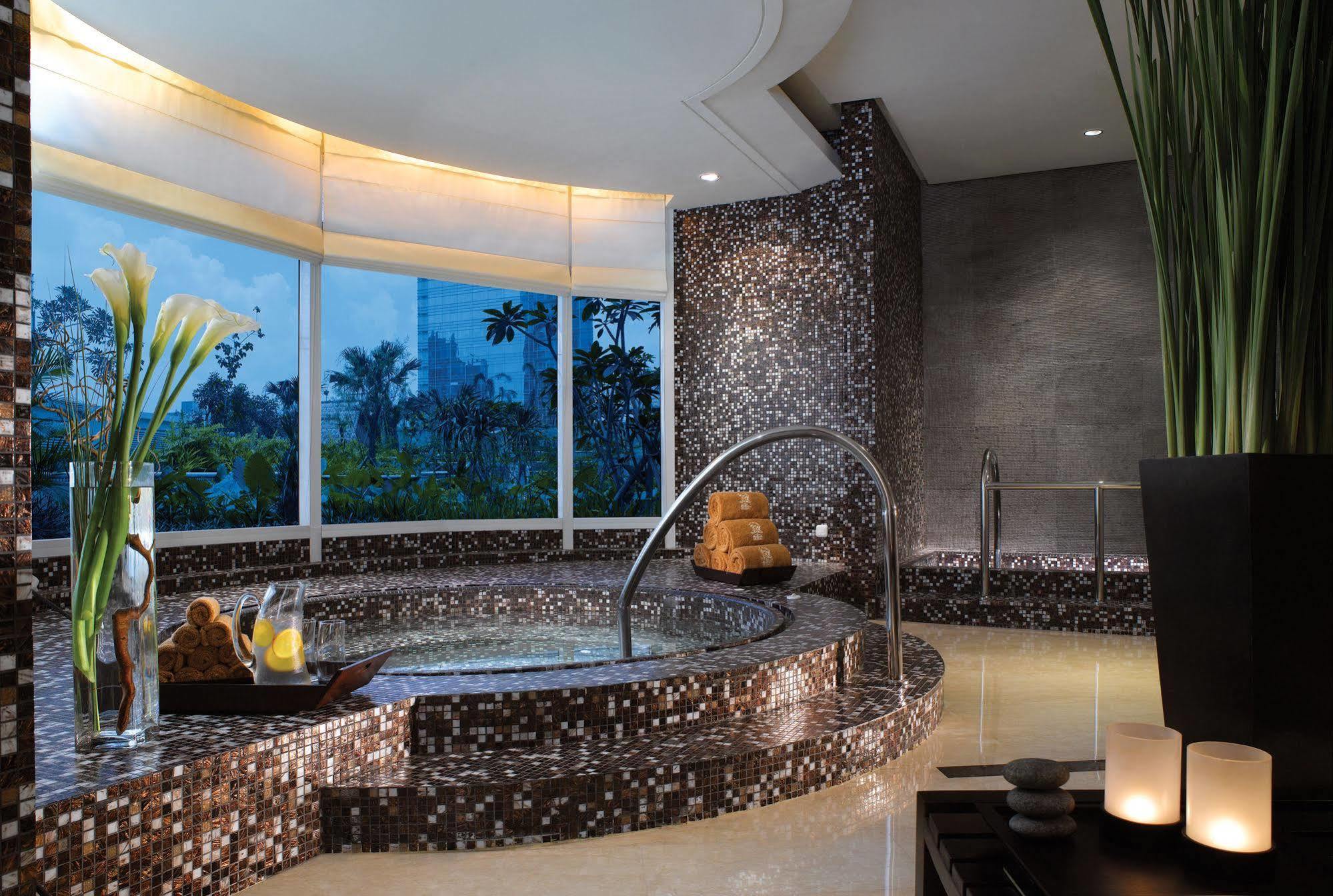 The Ritz-Carlton Jakarta, Pacific Place Extérieur photo