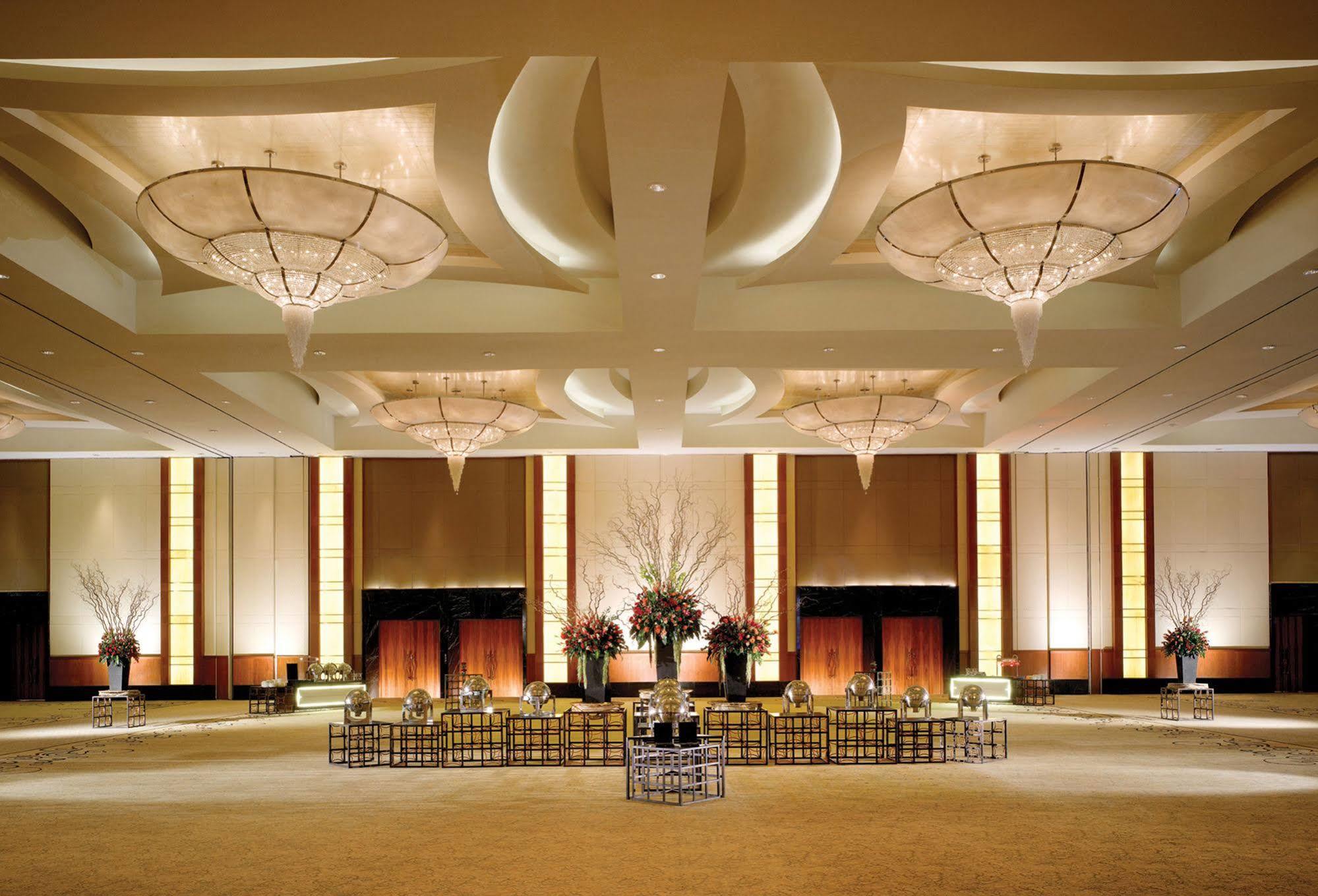 The Ritz-Carlton Jakarta, Pacific Place Extérieur photo
